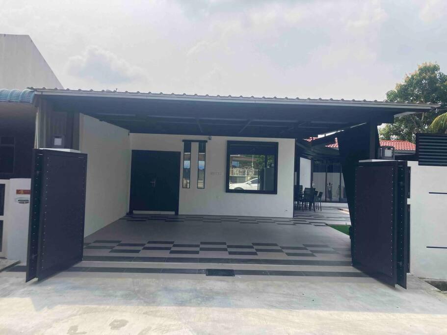 Abbie'S Private Pool Villa Bukit Mertajam Penang Dış mekan fotoğraf